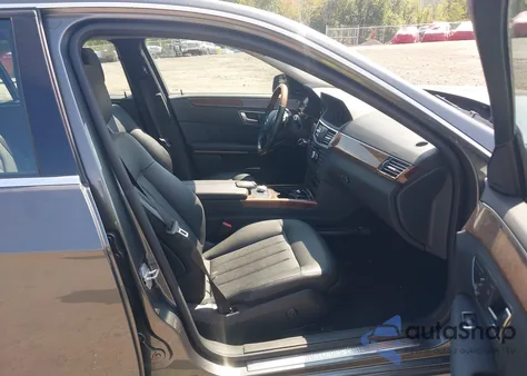 2012 Mercedes-Benz E 350 4Matic z USA, uszkodzony, nr VIN WDDHF8JB0CA617158